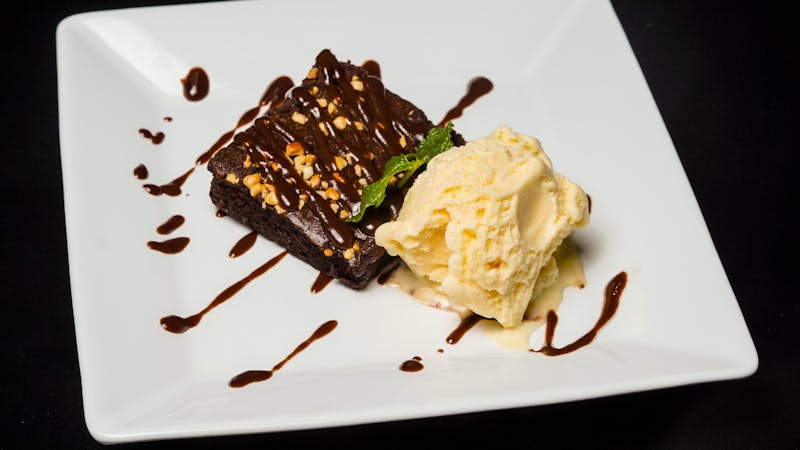 Warm chocolate brownie dessert